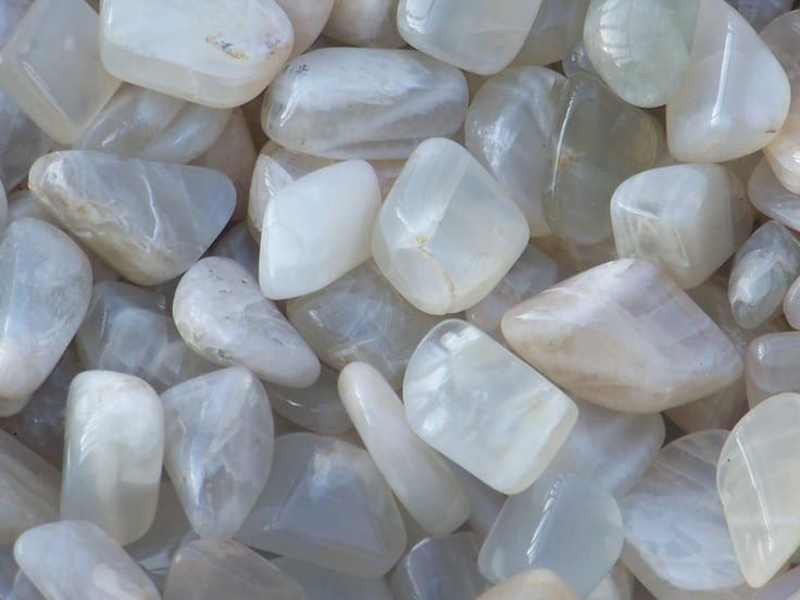 Spiritual Meaning of Stones with Moonstone